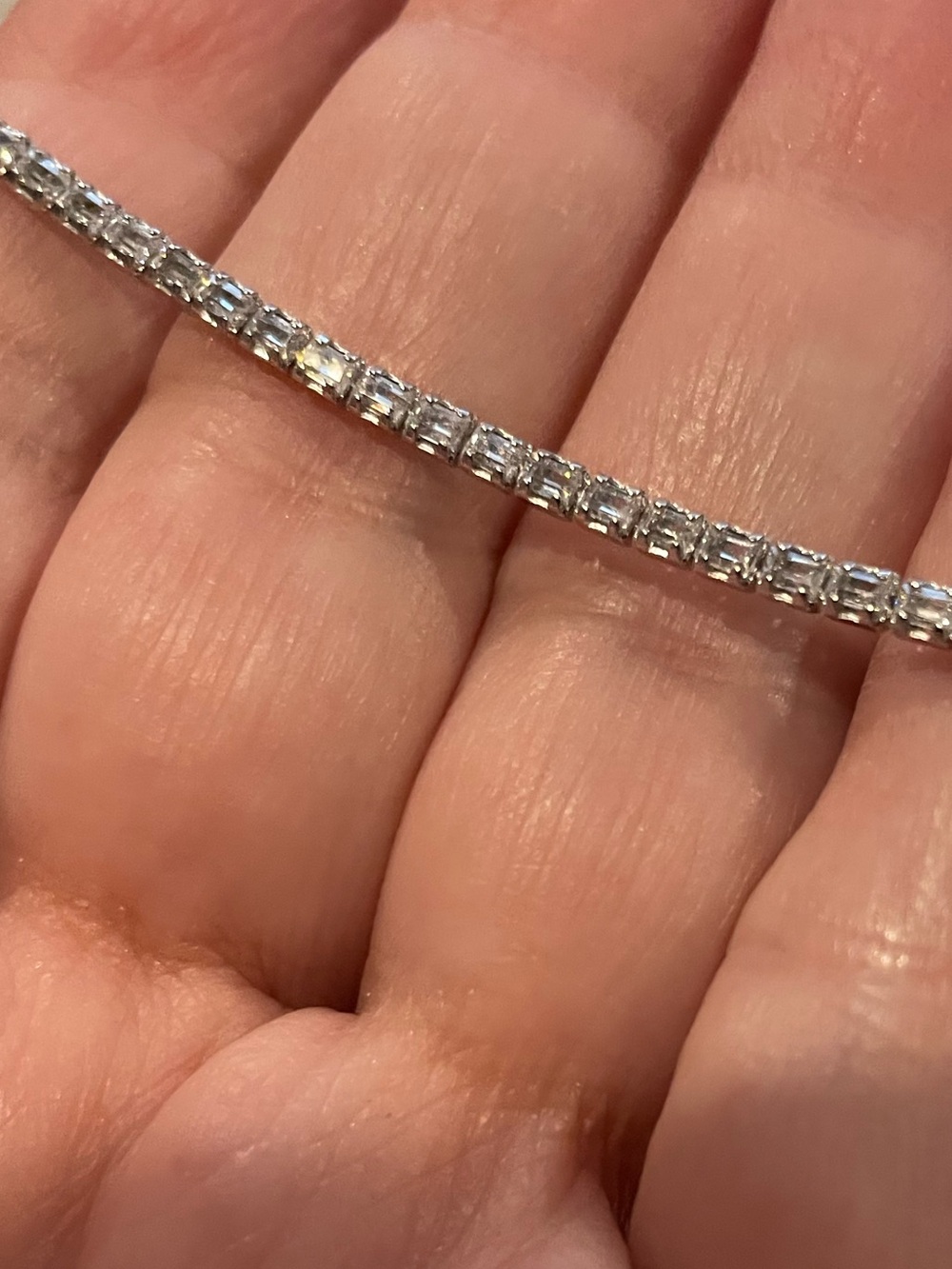 Pretty Crystal Dainty Tennis Bracelets Women Jewelry 7.5 in & 8 in - Picture 6 of 9